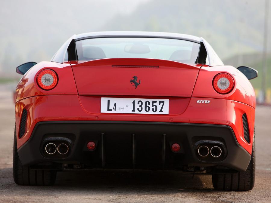  Ferrari 599 GTO 2010 года  (фото 11 из 39)